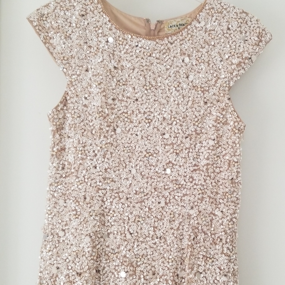 Dress - Picture 7 of 8